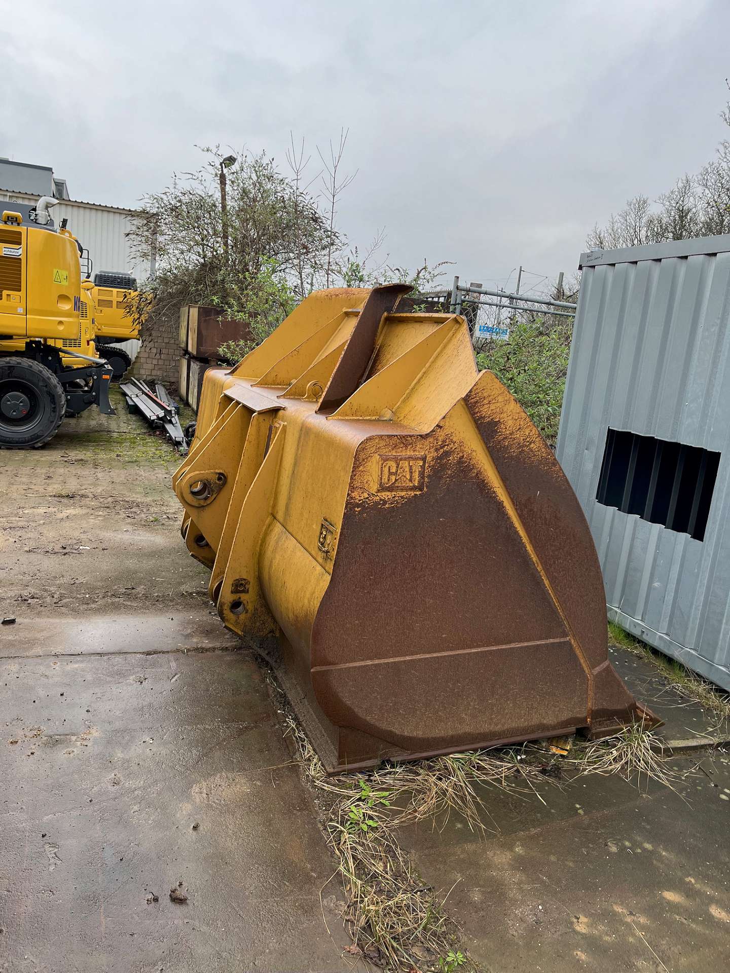 CATERPILLAR 966 M von Schlüter Baumaschinen